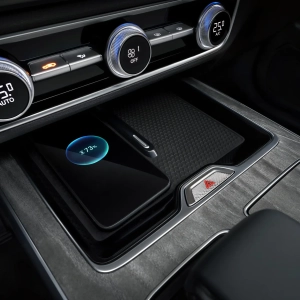 hongqi-hs5-11-scaled