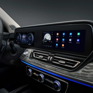 hongqi-hs5-15-scaled-2