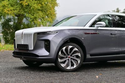 hongqi_ehs9_07